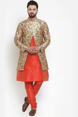 Kaifoo Men Red Solid Silk Blend Kurta with Churidar & Jacket