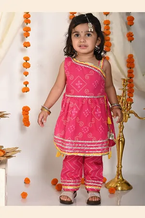 LIL PITAARA Girls Bandhani Printed Gotta Patti Pure Cotton Kurta With Pyjamas