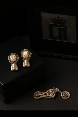 COSA NOSTRAA Men Gold-Toned The Joyride Gift Set