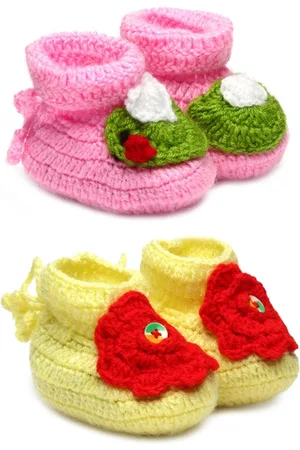 CHUTPUT Infant Kids Set Of 2 Hand Knitted Pure Woollen Crochet Booties