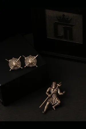COSA NOSTRAA Men Gold-Toned Poseidon Gift Set