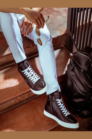 SAINT G. Men Black Leather Lace-Ups Sneakers