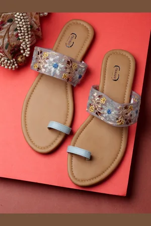 PANAHI Women Grey One Toe Flats with Embroidered