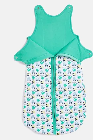 JWAAQ Kids Green & White Printed Sleeping Bag