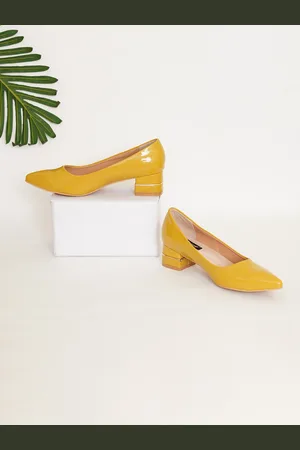 Sherrif Women Yellow Solid Pumps