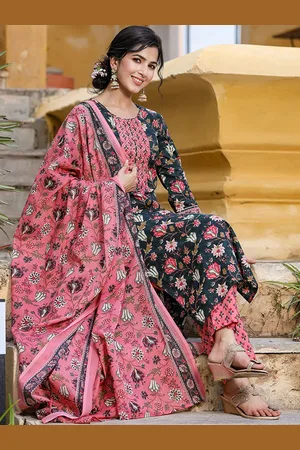 Ahika Floral Printed Round Neck Three-Quarter Sleeves Straight Kurta Trousers & Dupatta
