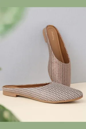DressBerry Women Embellished Mules Flats