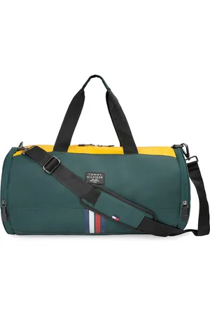 Tommy Hilfiger Colourblocked Medium Sports or Gym Duffel Bag