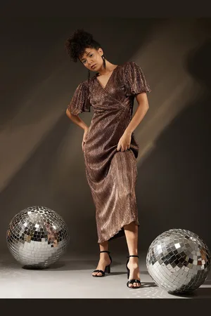 ATRAENTA V-Neck Short Flared Sleeve Wrap Dress