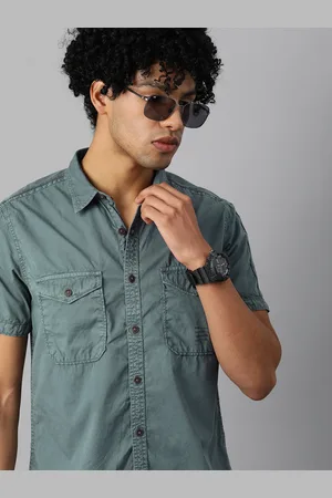 Roadster The Lifestyle Co Men Blue Solid Regular Fit Casual Shirt