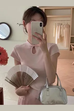 HERE&NOW Women Keyhole Neck Short Sleeves Top