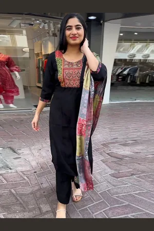 HERE&NOW Women Regular Kurta with Trousers & With Dupatta