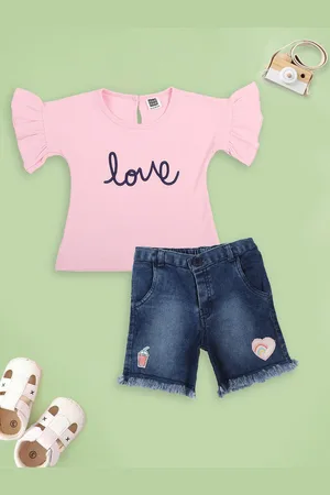 MeeMee GirlsTypography Printed Cotton Top with Shorts