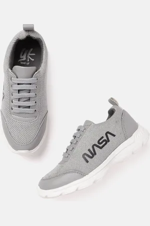 YK Boys Grey Woven Design Sneakers