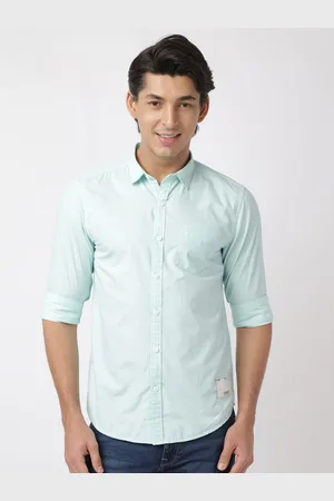 Wrangler Men Blue Solid Slim Fit Casual Shirt