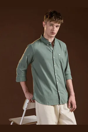 The Bear House Men Slim Fit Opaque Casual Shirt