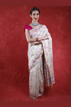 Exotic India Pure Cotton Flowers Woven Jamdani Saree With Blouse Piece
