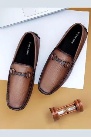 WOAKERS Men Colourblocked Leather Loafers
