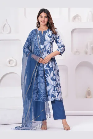 EtnicaWear Women Floral Printed Pleated Pure Cotton Kurta with Trousers & With Dupatta