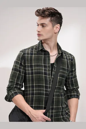 Highlander Men Slim Fit Opaque Checked Casual Shirt