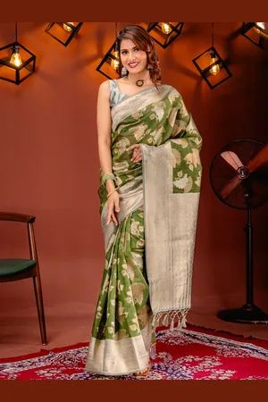 Mimosa Ethnic Motifs Woven Design Zari Art Silk Kanjeevaram Saree