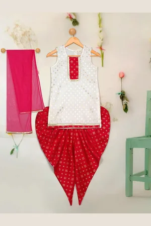 SAKA DESIGNS Girls Ethnic Motifs Regular Kurta with Dhoti Pants & With Dupatta
