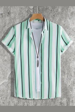 Metronaut Men Standard Regular Fit Spread Collar Vertical Striped Casual Shirt