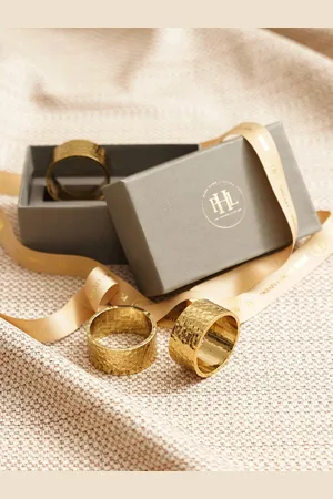 Pure Home and Living Gold-Toned 4 Pieces Metal Textured Napkin Rings