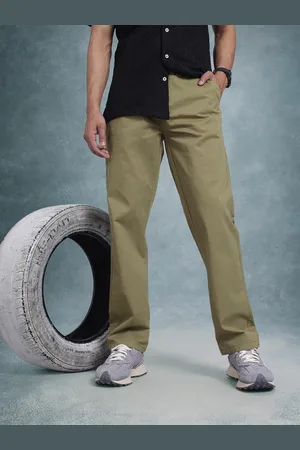 Roadster The Life Co. Men Straight Fit Pure Cotton Chinos