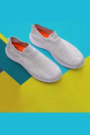 Kraasa Men White Mesh Running Shoes
