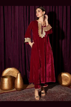 indo street Floral Embroidered Sequinned Velvet A-Line Kurta with Trousers