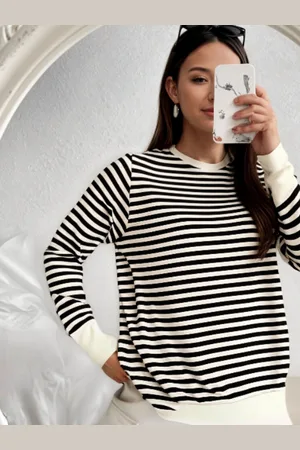 DressBerry Women Striped Monochrome Pockets T-shirt