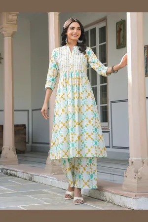 Janasya Women Printed Regular Thread Work Pure Cotton Kurta with Trousers
