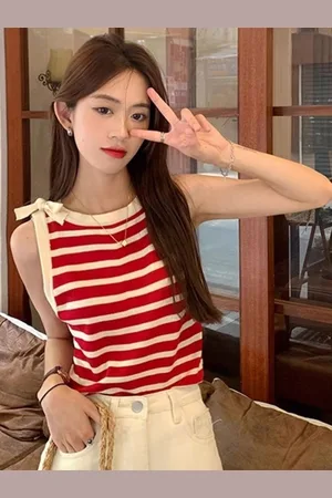 HERE&NOW Round Neck Sleeveless Striped Top
