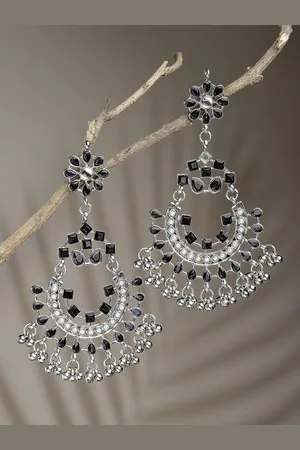 karatcart Silver-Toned & Black Classic Chandbalis Earrings