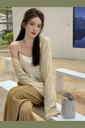HERE&NOW Women V-Neck Long Sleeves Linen Top