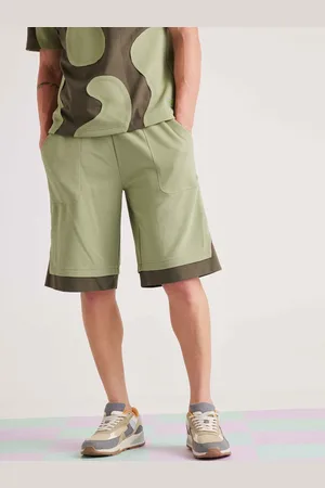 Muvazo Men Mid-Rise Shorts