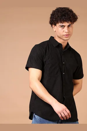 V-Mart Men Spread Collar Vertical Striped Cotton Casual Shirt