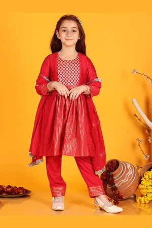 Jilmil Girls Striped Self Design Pure Silk Kurta With Pyjamas & Dupatta