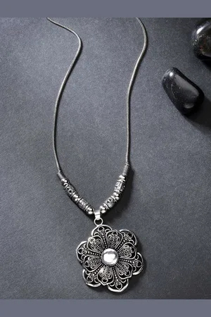 Anouk Women Silver-Toned Floral Shape Pendant with Chain