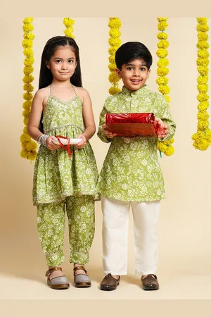 Cutiekins Boys Floral Printed Mandarin Collar Pure Cotton Straight Kurta with Trousers
