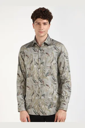 Calvin Klein Men Slim Fit Opaque Printed Casual Shirt