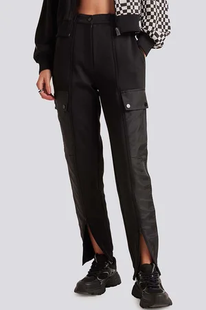 Muvazo Women Zip-Up Cargos Trousers