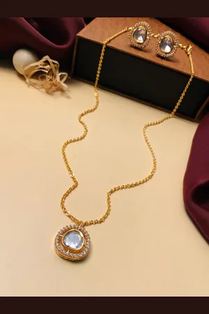 ABDESIGNS Gold-Plated Brass Kundan Necklace Set