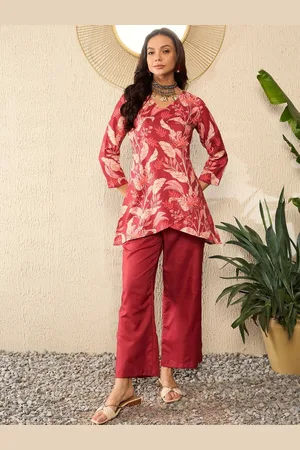 Kalini Floral Printed V-Neck Three-Quarter Sleeves Top With Trouser