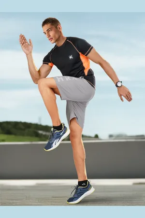 HRX Colourblocked Raglan Sleeves Sports T-shirt with Brand Logo Detail