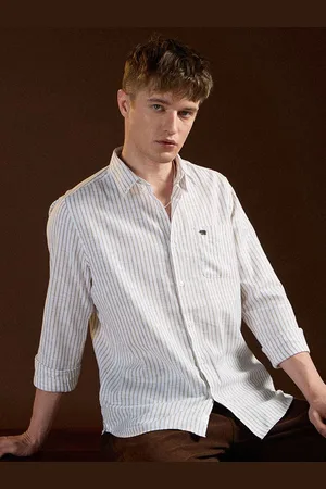 The Bear House Men Slim Fit Opaque Striped Casual Shirt