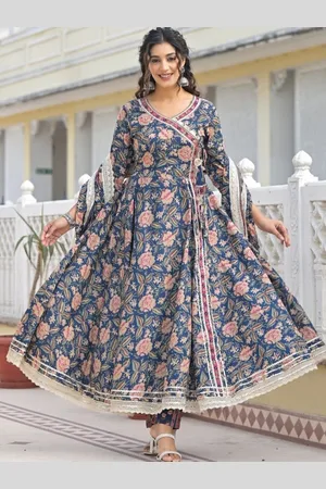 AUTUMN LANE Women Floral Printed Angrakha Gotta Patti Kurta with Trousers & With Dupatta