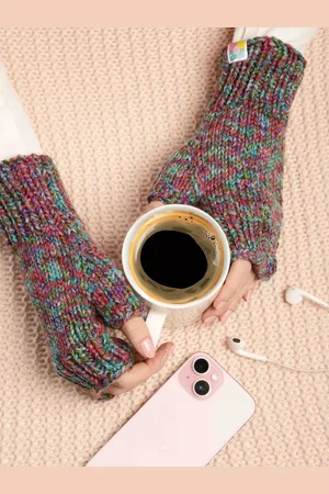 Magic Needles Women Fingerless Acrylic Mittens