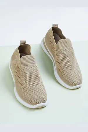 Max Collection Women Textured Slip-On Running Shoes